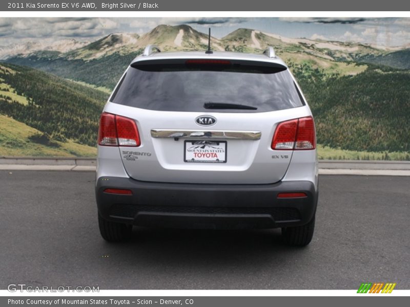 Bright Silver / Black 2011 Kia Sorento EX V6 AWD