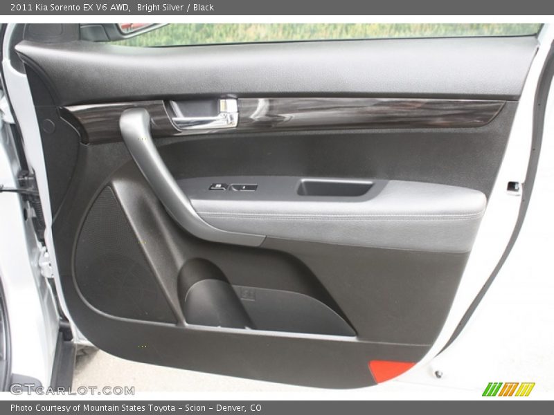 Bright Silver / Black 2011 Kia Sorento EX V6 AWD