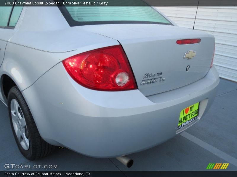 Ultra Silver Metallic / Gray 2008 Chevrolet Cobalt LS Sedan