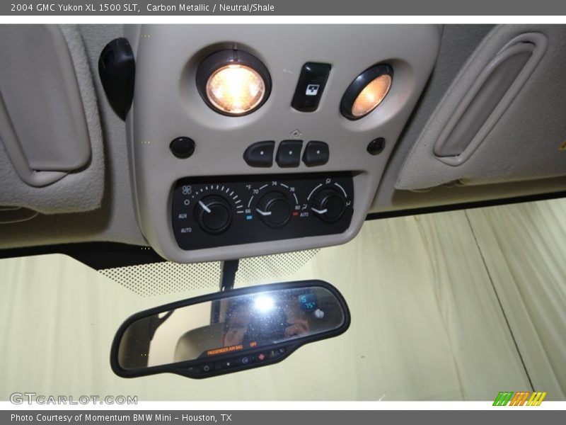 Carbon Metallic / Neutral/Shale 2004 GMC Yukon XL 1500 SLT