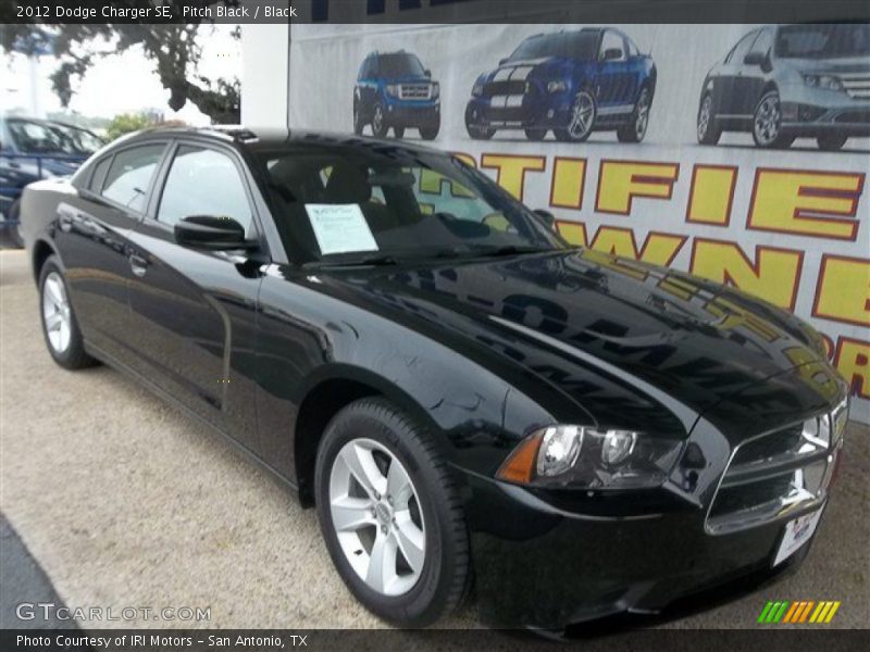 Pitch Black / Black 2012 Dodge Charger SE