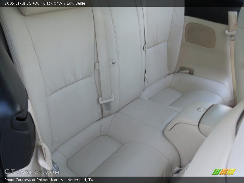 Rear Seat of 2005 SC 430