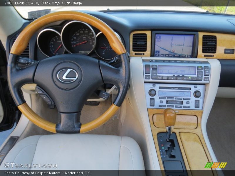 Dashboard of 2005 SC 430