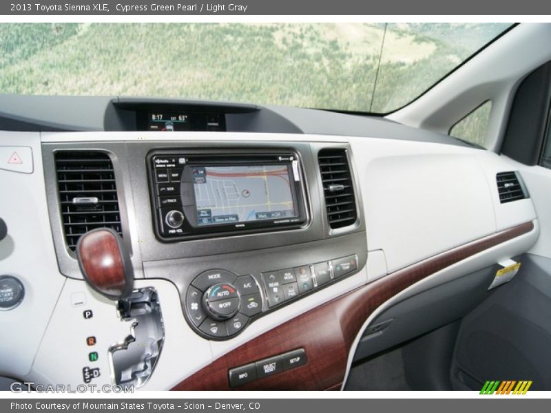 Cypress Green Pearl / Light Gray 2013 Toyota Sienna XLE