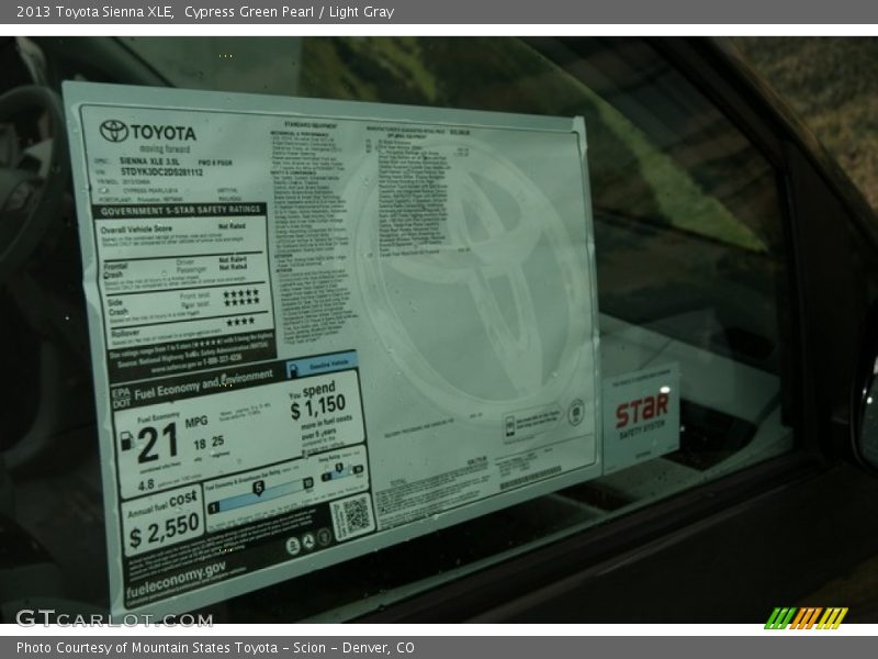 Cypress Green Pearl / Light Gray 2013 Toyota Sienna XLE