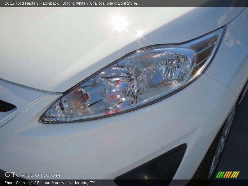 Oxford White / Charcoal Black/Light Stone 2013 Ford Fiesta S Hatchback