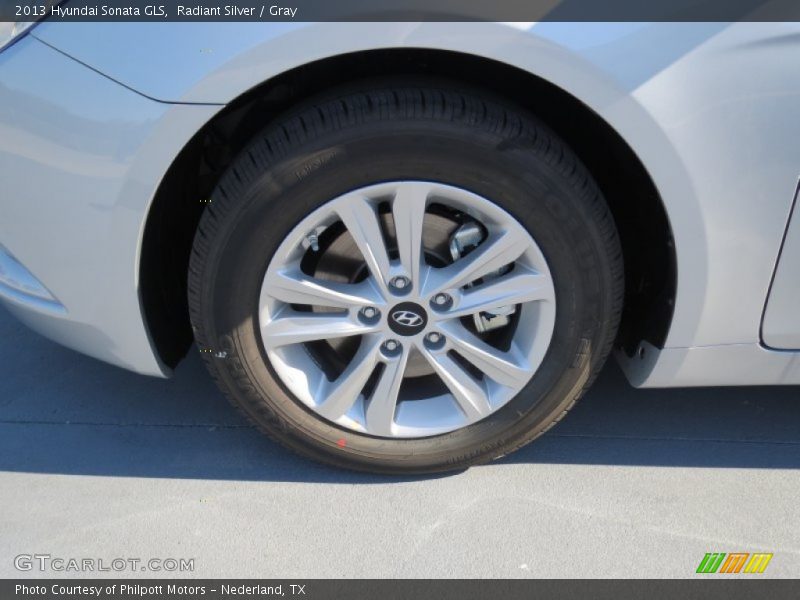 Radiant Silver / Gray 2013 Hyundai Sonata GLS