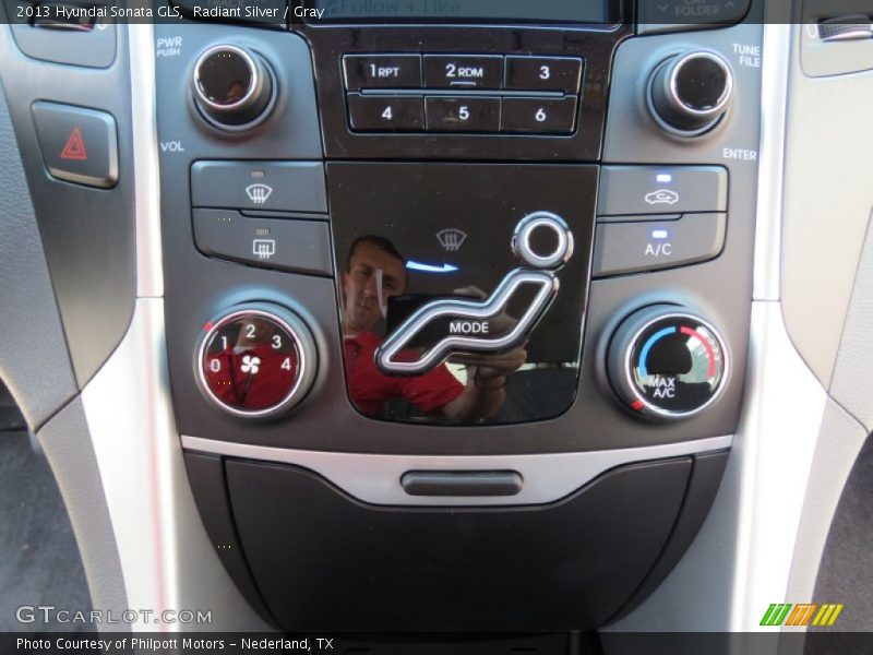 Radiant Silver / Gray 2013 Hyundai Sonata GLS