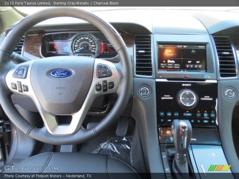 Dashboard of 2013 Taurus Limited