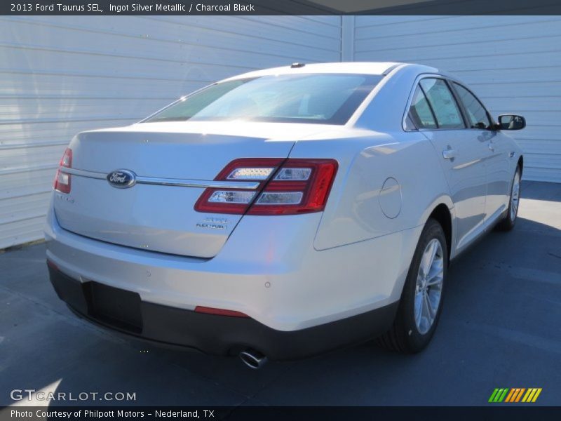 Ingot Silver Metallic / Charcoal Black 2013 Ford Taurus SEL