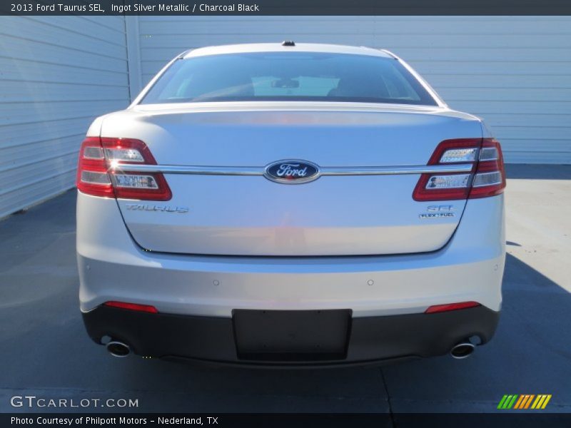 Ingot Silver Metallic / Charcoal Black 2013 Ford Taurus SEL