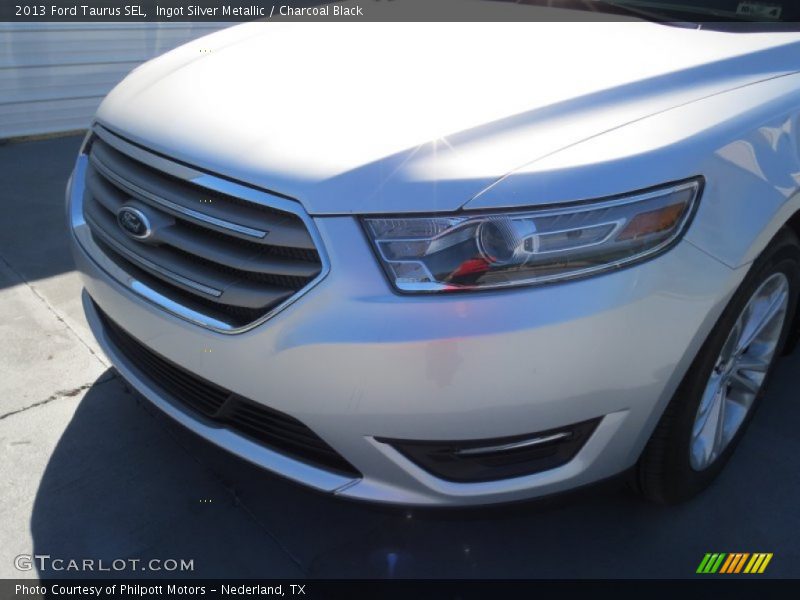 Ingot Silver Metallic / Charcoal Black 2013 Ford Taurus SEL