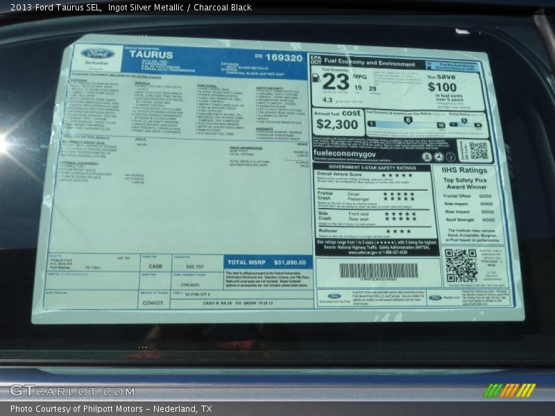 Ingot Silver Metallic / Charcoal Black 2013 Ford Taurus SEL