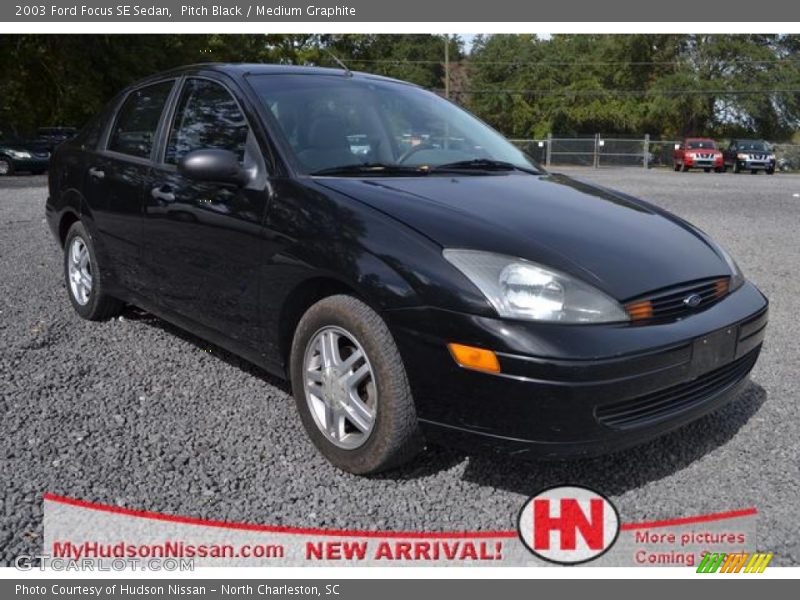 Pitch Black / Medium Graphite 2003 Ford Focus SE Sedan