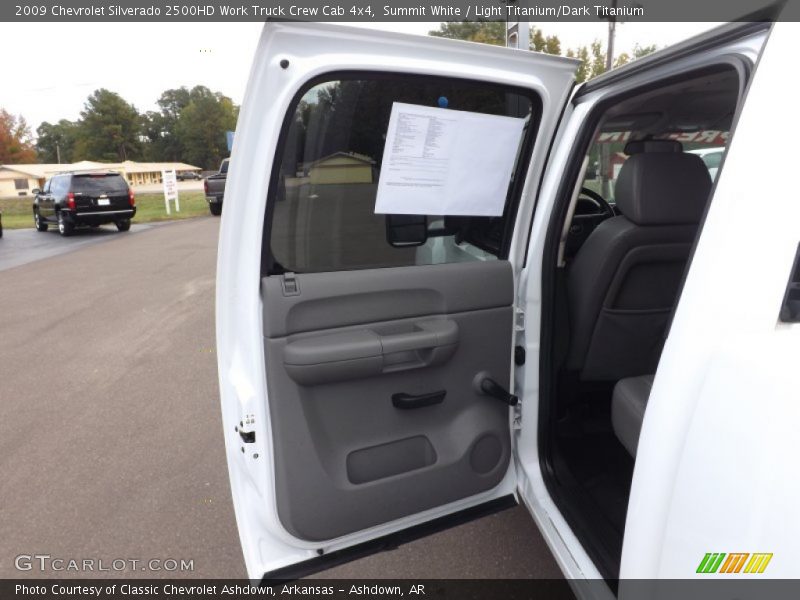 Summit White / Light Titanium/Dark Titanium 2009 Chevrolet Silverado 2500HD Work Truck Crew Cab 4x4