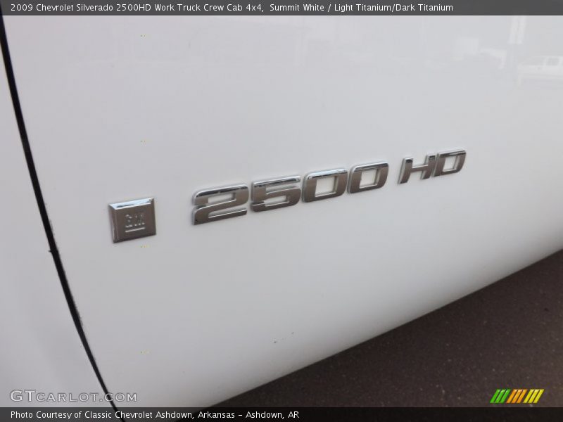 Summit White / Light Titanium/Dark Titanium 2009 Chevrolet Silverado 2500HD Work Truck Crew Cab 4x4