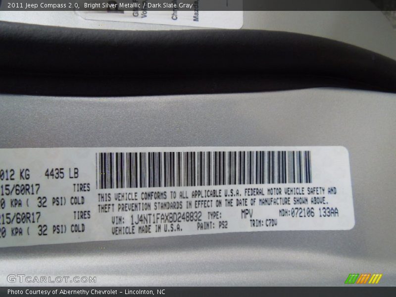 Bright Silver Metallic / Dark Slate Gray 2011 Jeep Compass 2.0