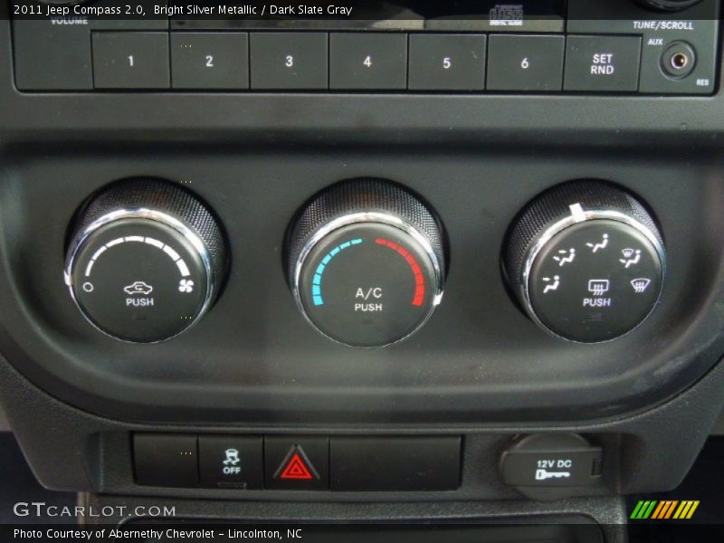 Bright Silver Metallic / Dark Slate Gray 2011 Jeep Compass 2.0