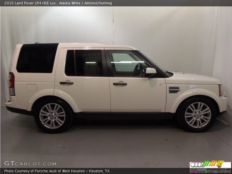 Alaska White / Almond/Nutmeg 2010 Land Rover LR4 HSE Lux