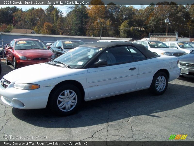 Stone White / Dark Slate Gray 2005 Chrysler Sebring Sedan