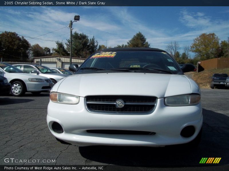 Stone White / Dark Slate Gray 2005 Chrysler Sebring Sedan