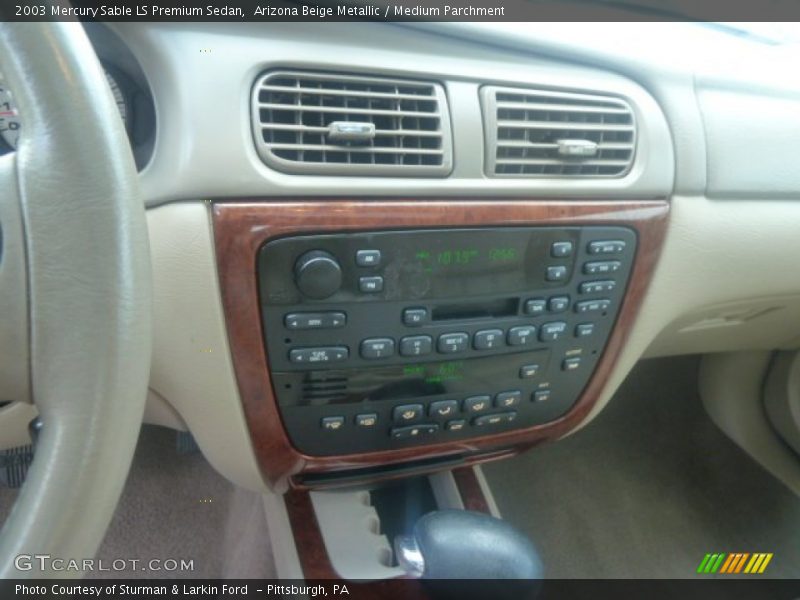 Controls of 2003 Sable LS Premium Sedan