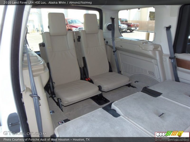Alaska White / Almond/Nutmeg 2010 Land Rover LR4 HSE Lux