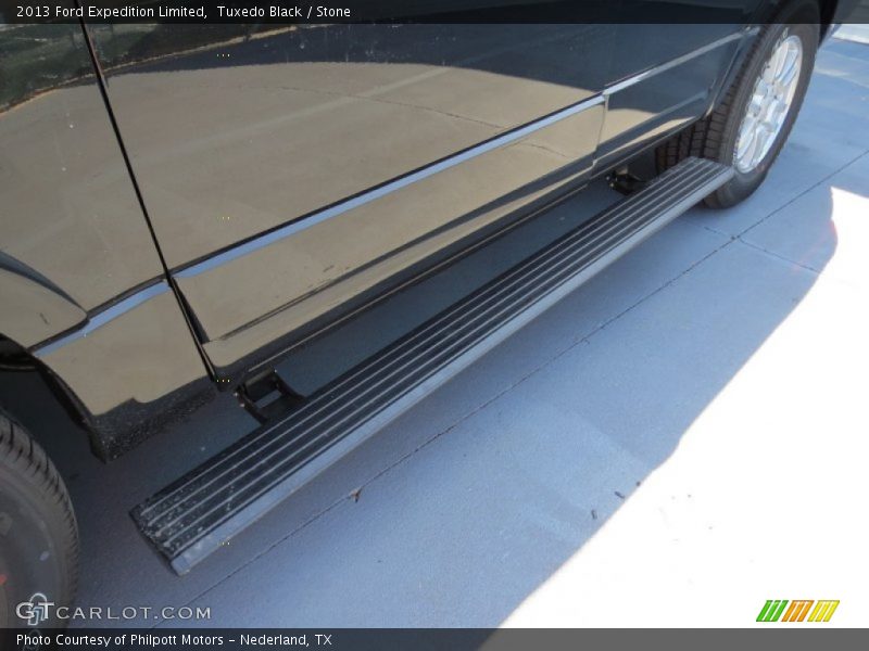 Tuxedo Black / Stone 2013 Ford Expedition Limited