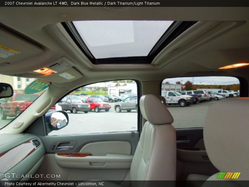 Dark Blue Metallic / Dark Titanium/Light Titanium 2007 Chevrolet Avalanche LT 4WD