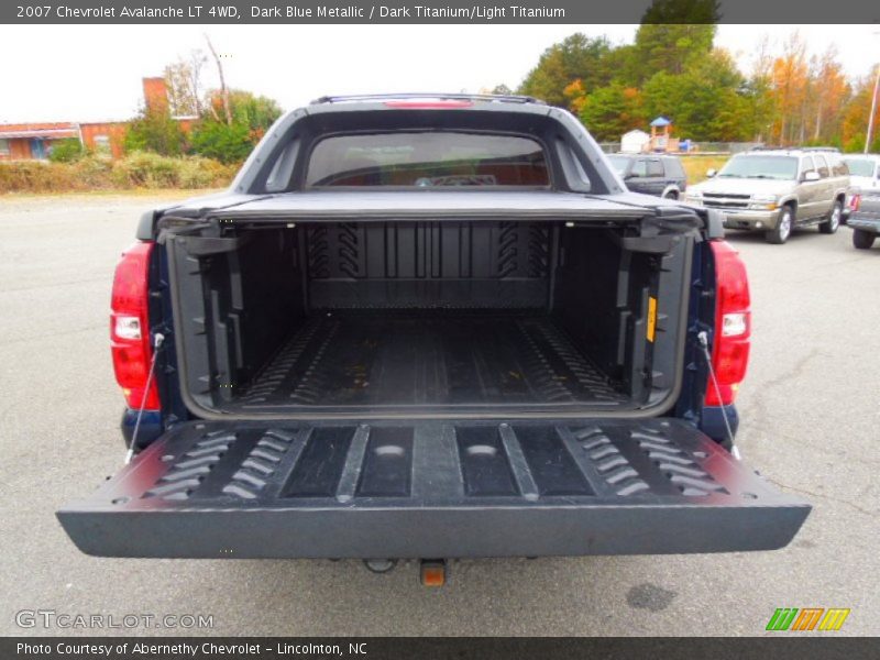 Dark Blue Metallic / Dark Titanium/Light Titanium 2007 Chevrolet Avalanche LT 4WD
