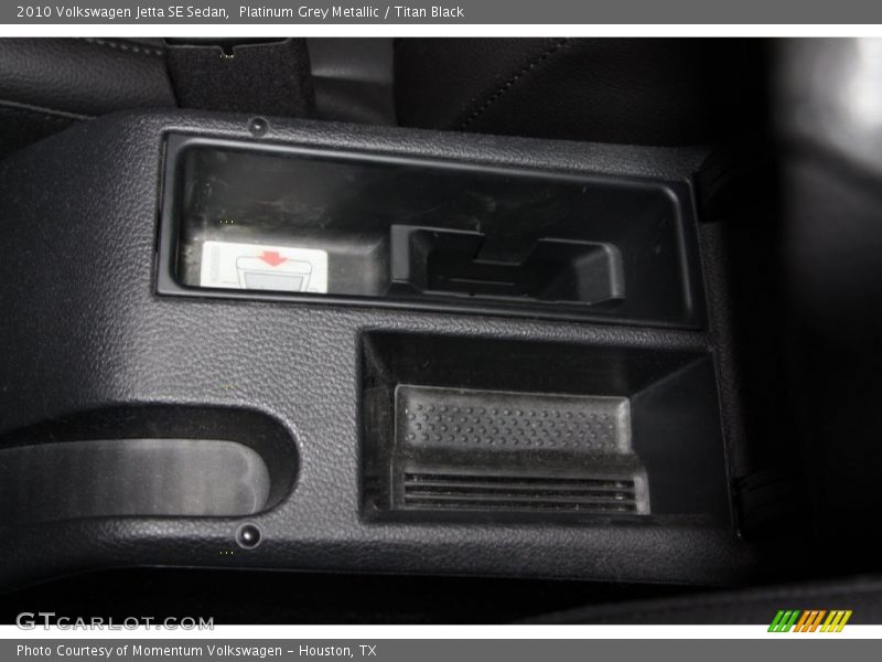 Platinum Grey Metallic / Titan Black 2010 Volkswagen Jetta SE Sedan