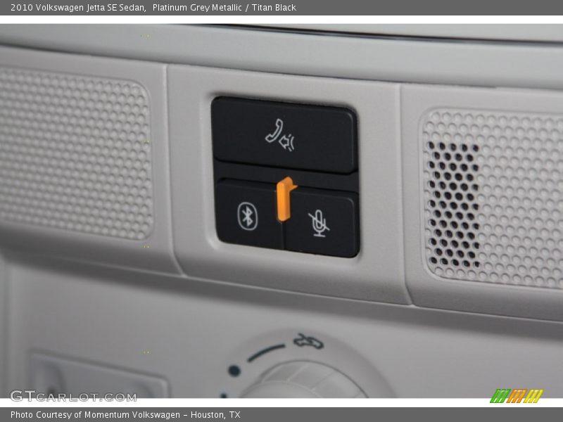 Platinum Grey Metallic / Titan Black 2010 Volkswagen Jetta SE Sedan