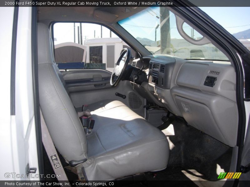 Oxford White / Medium Graphite 2000 Ford F450 Super Duty XL Regular Cab Moving Truck