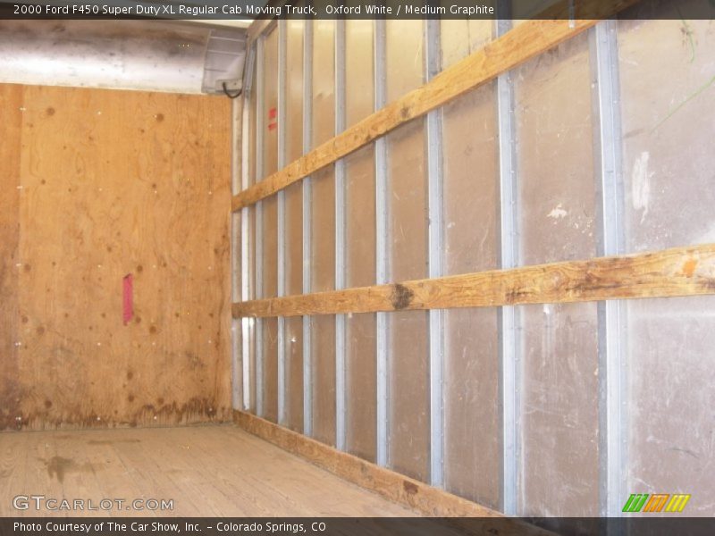 Oxford White / Medium Graphite 2000 Ford F450 Super Duty XL Regular Cab Moving Truck