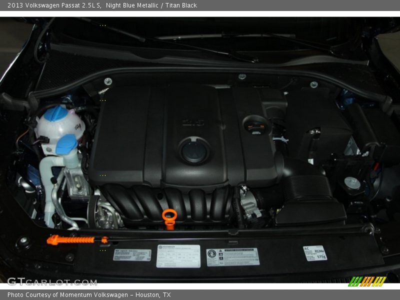Night Blue Metallic / Titan Black 2013 Volkswagen Passat 2.5L S