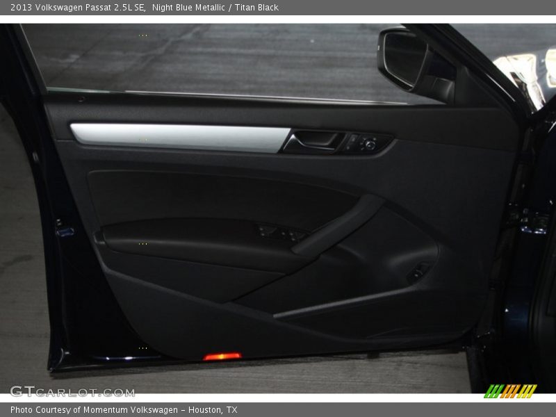 Night Blue Metallic / Titan Black 2013 Volkswagen Passat 2.5L SE