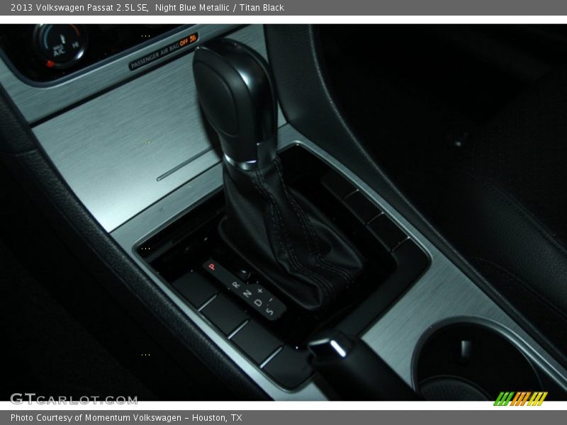 Night Blue Metallic / Titan Black 2013 Volkswagen Passat 2.5L SE