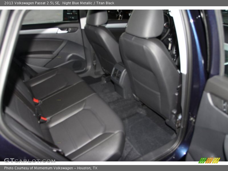 Night Blue Metallic / Titan Black 2013 Volkswagen Passat 2.5L SE