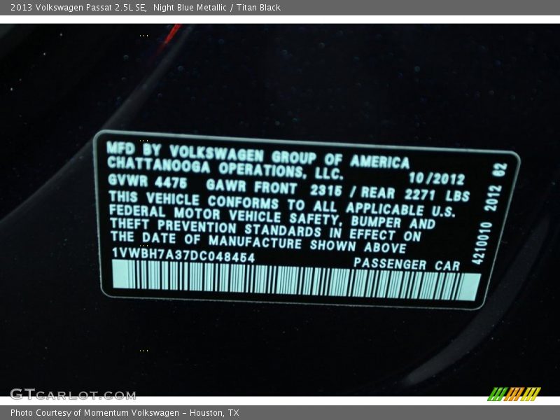 Night Blue Metallic / Titan Black 2013 Volkswagen Passat 2.5L SE