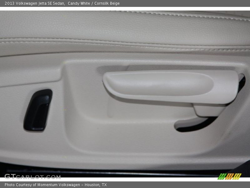 Candy White / Cornsilk Beige 2013 Volkswagen Jetta SE Sedan