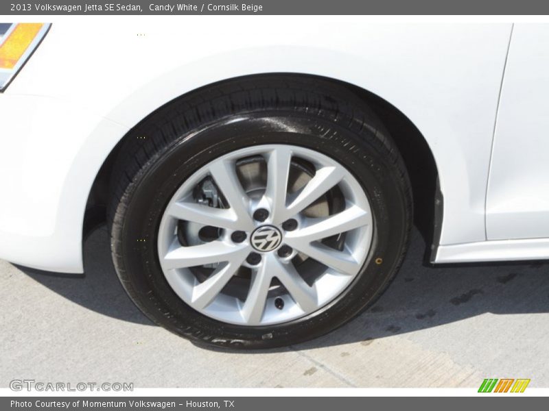 Candy White / Cornsilk Beige 2013 Volkswagen Jetta SE Sedan
