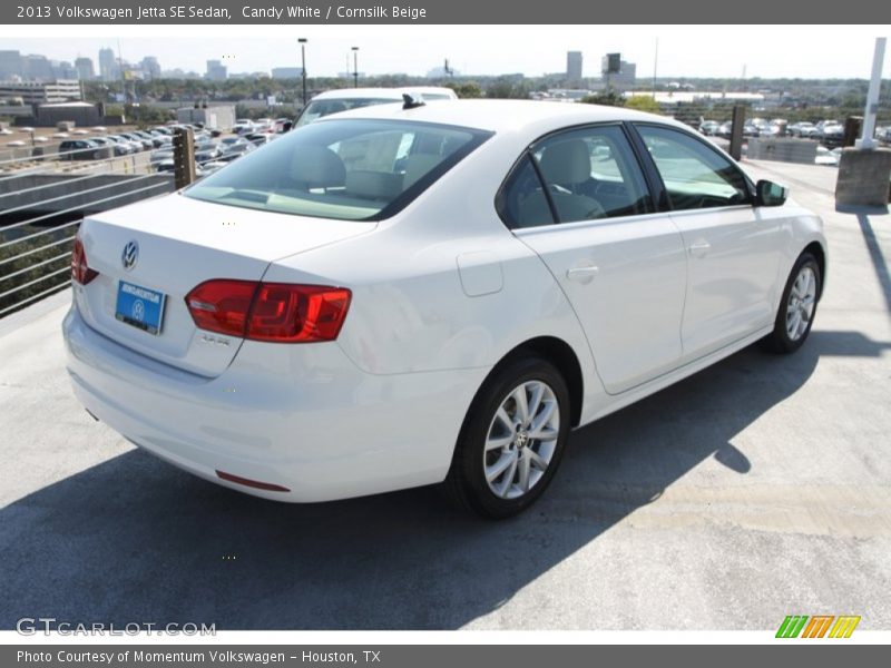 Candy White / Cornsilk Beige 2013 Volkswagen Jetta SE Sedan