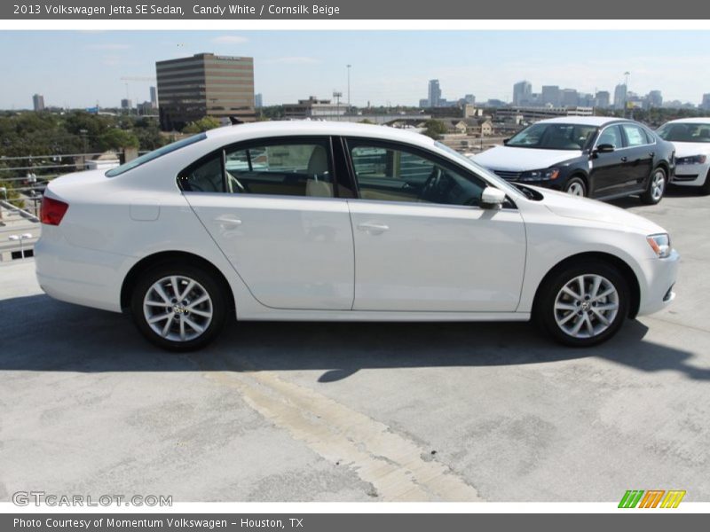 Candy White / Cornsilk Beige 2013 Volkswagen Jetta SE Sedan