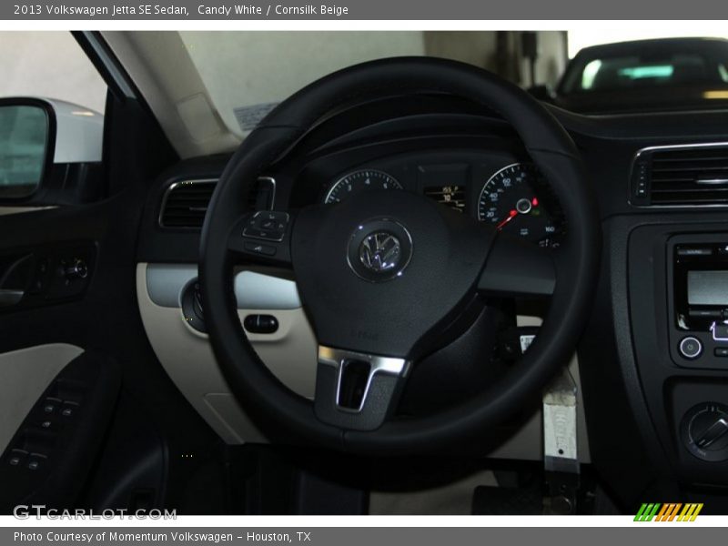 Candy White / Cornsilk Beige 2013 Volkswagen Jetta SE Sedan