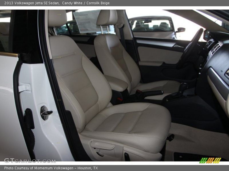 Candy White / Cornsilk Beige 2013 Volkswagen Jetta SE Sedan
