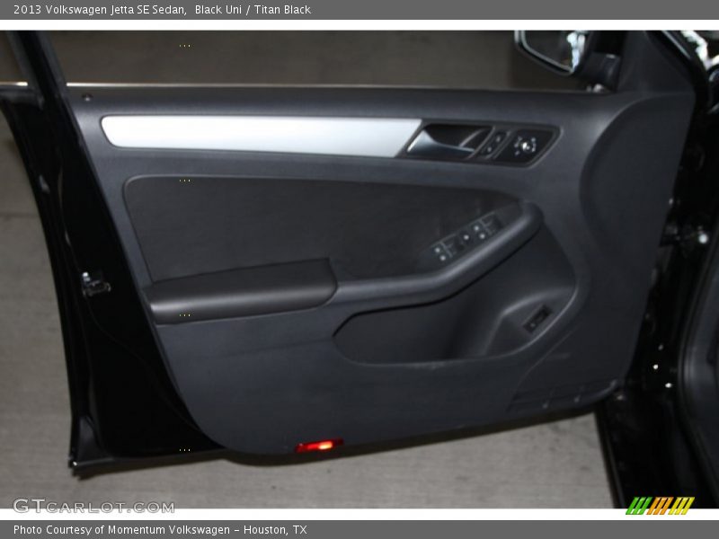 Black Uni / Titan Black 2013 Volkswagen Jetta SE Sedan