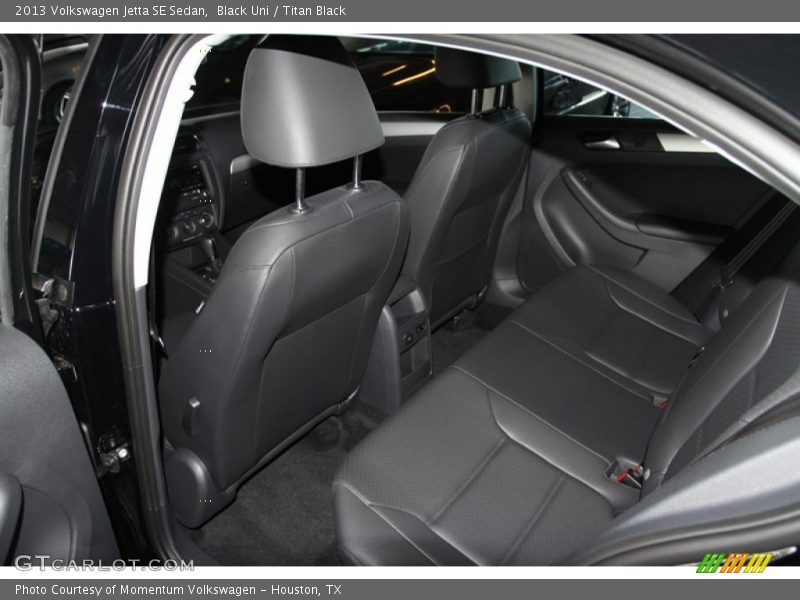 Black Uni / Titan Black 2013 Volkswagen Jetta SE Sedan