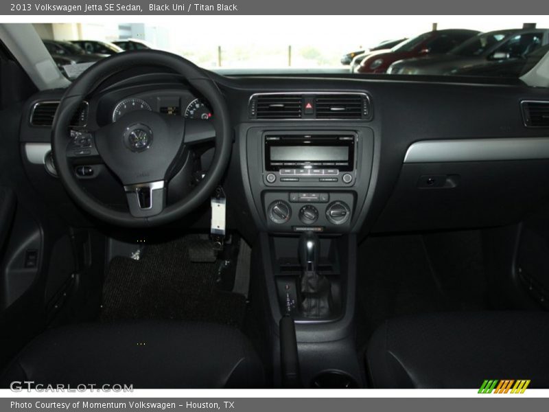 Black Uni / Titan Black 2013 Volkswagen Jetta SE Sedan