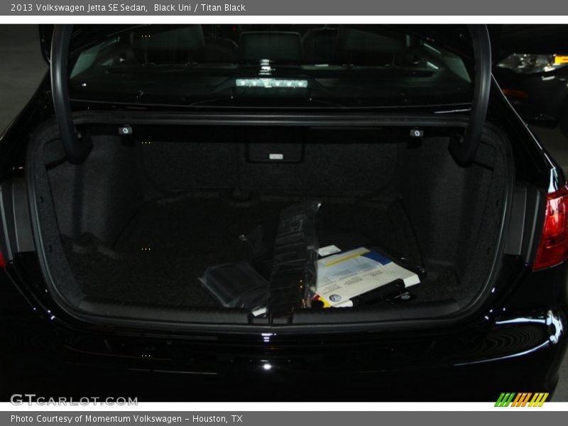 Black Uni / Titan Black 2013 Volkswagen Jetta SE Sedan