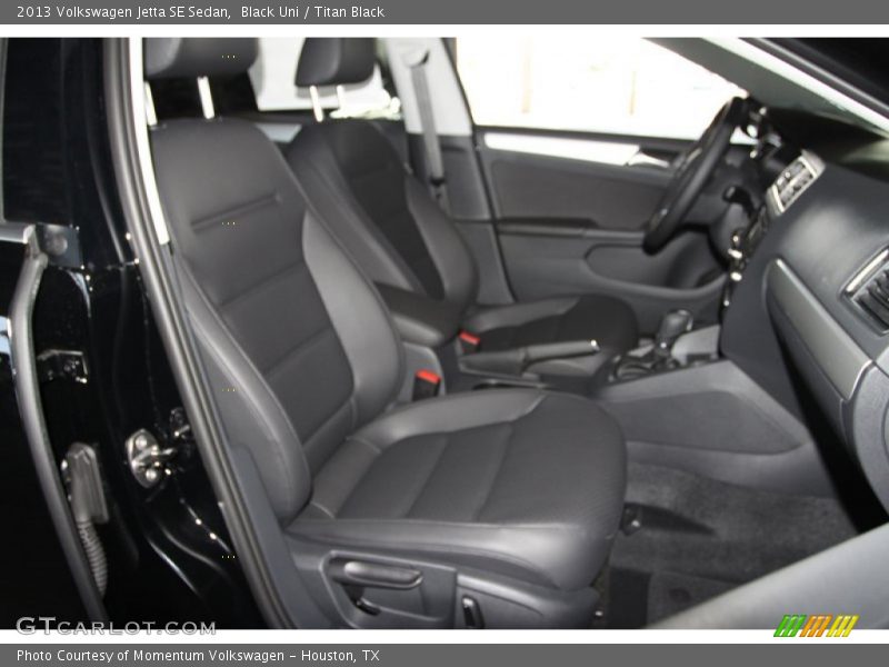 Black Uni / Titan Black 2013 Volkswagen Jetta SE Sedan